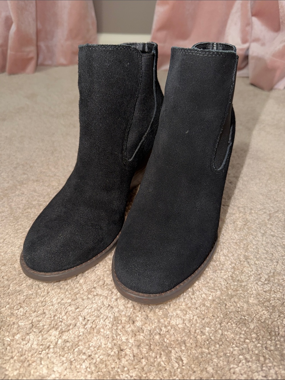Lucky Black Suede Ankle Boots - Women
